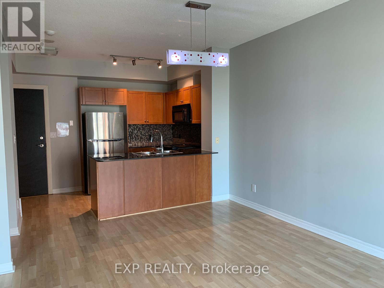 904 - 1359 Rathburn Road E, Mississauga, Ontario  L4W 5P7 - Photo 14 - W12754284