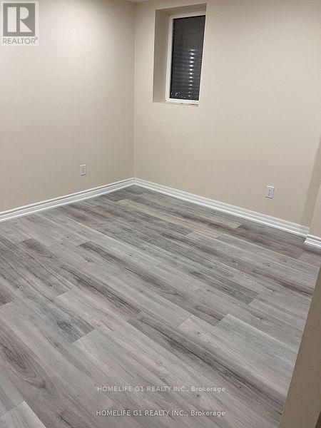 3411 Millicent Avenue, Oakville, Ontario  L6H 0Z3 - Photo 3 - W12754334