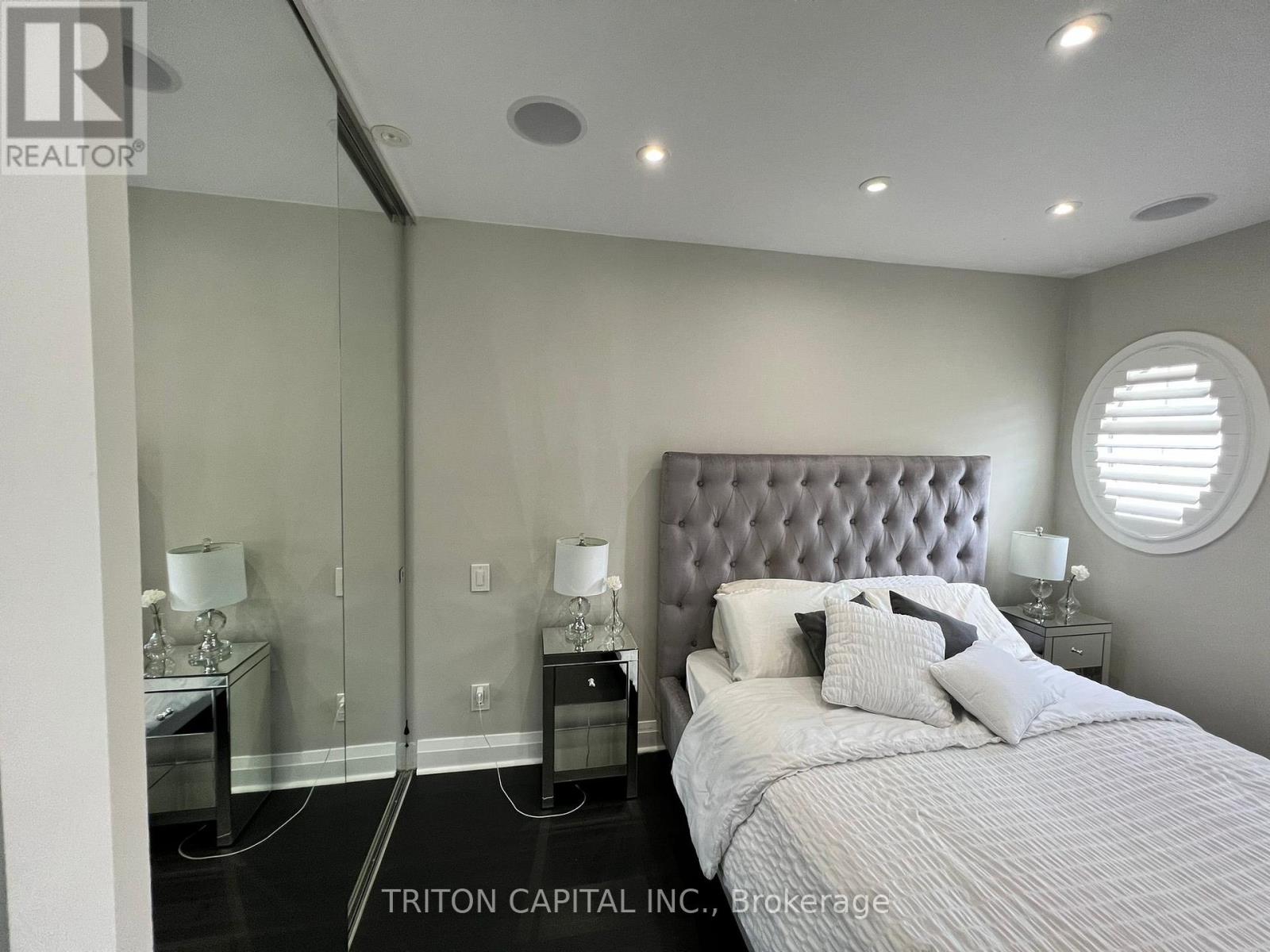 99 - 9 Windermere Avenue, Toronto, Ontario  M6S 5A4 - Photo 7 - W12754356