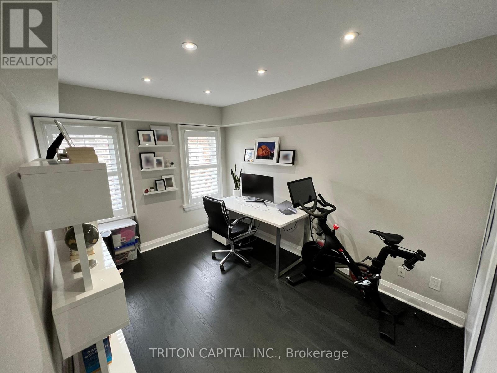 99 - 9 Windermere Avenue, Toronto, Ontario  M6S 5A4 - Photo 9 - W12754356