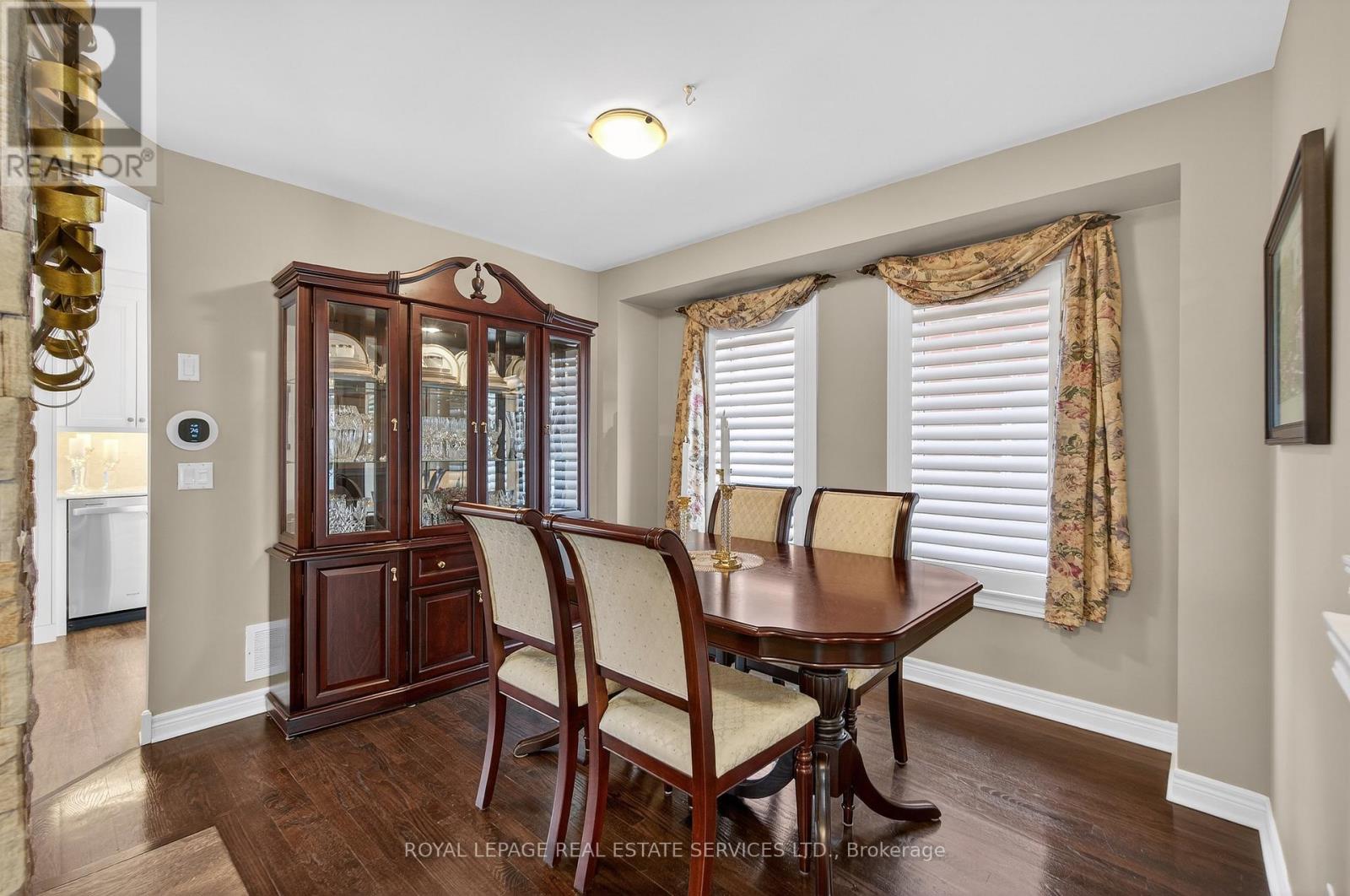 2393 Ennerdale Road, Oakville, Ontario  L6H 6N5 - Photo 19 - W12754366