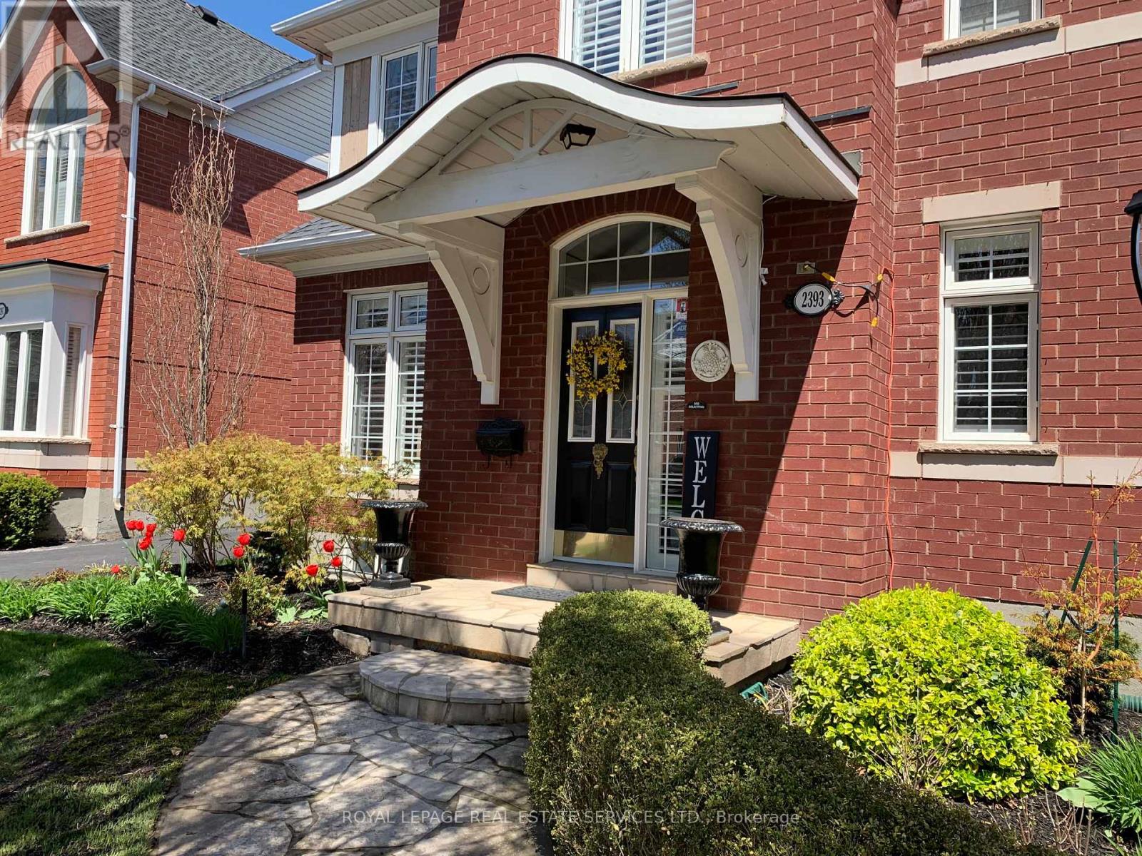 2393 Ennerdale Road, Oakville, Ontario  L6H 6N5 - Photo 2 - W12754366