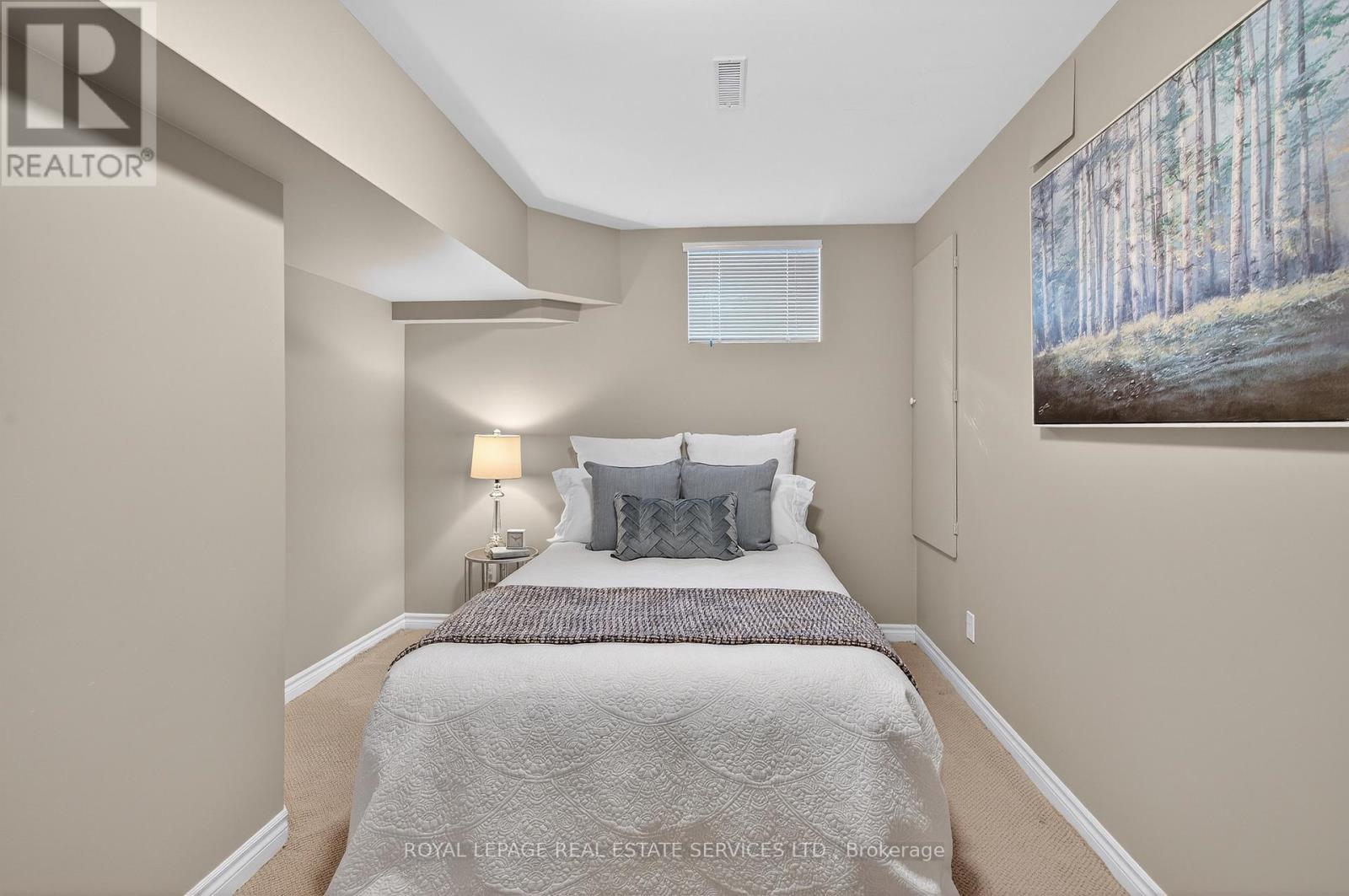 2393 Ennerdale Road, Oakville, Ontario  L6H 6N5 - Photo 34 - W12754366