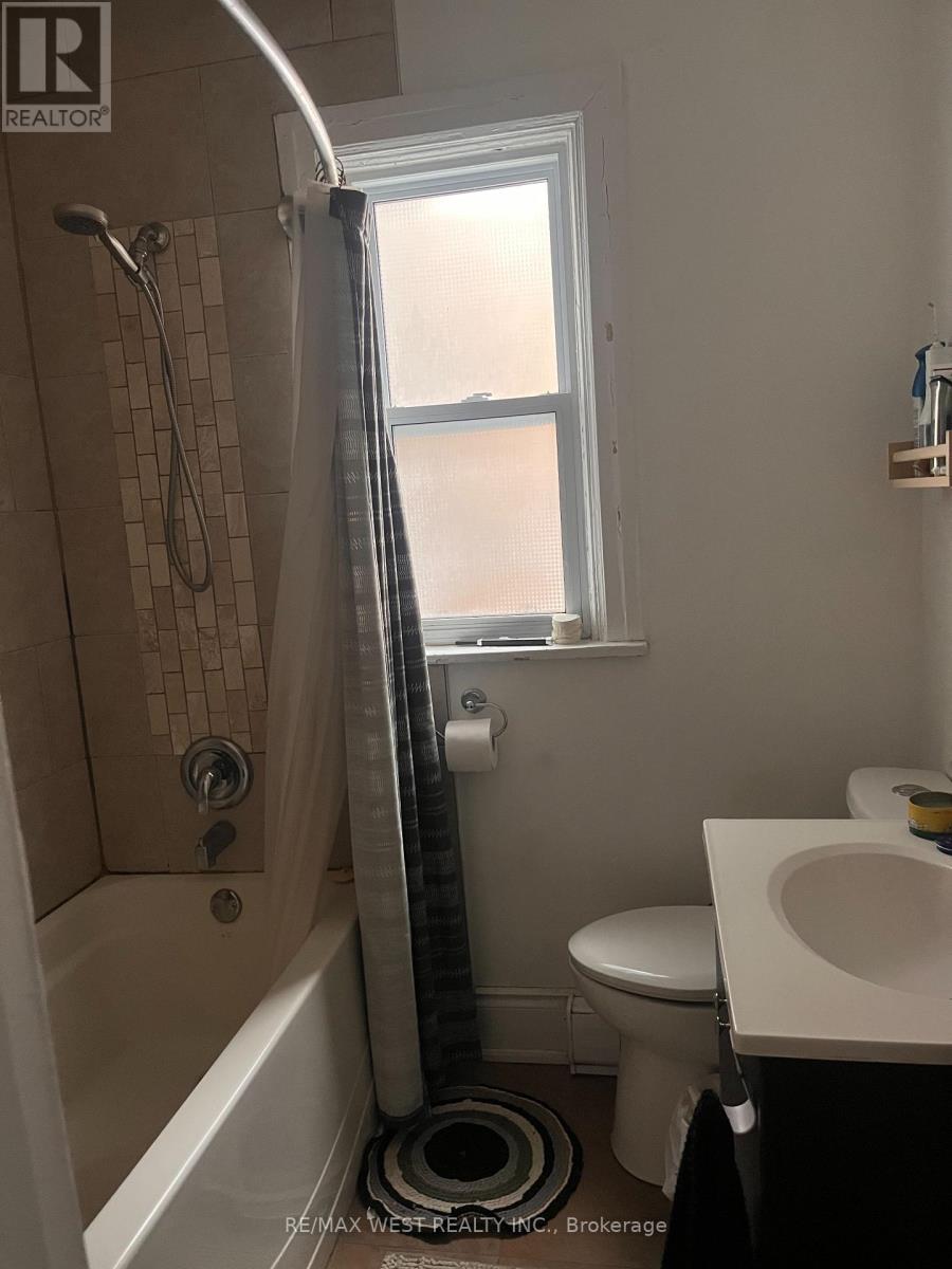 Unit 2 - 1504 Dufferin Street, Toronto, Ontario  M6H 3L4 - Photo 4 - W12754402