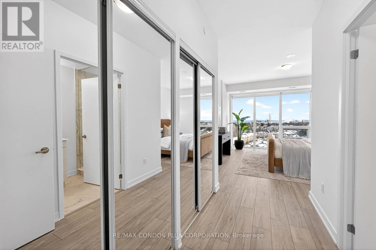 1104 - 1035 Southdown Road, Mississauga, Ontario  L5J 0A3 - Photo 20 - W12754418