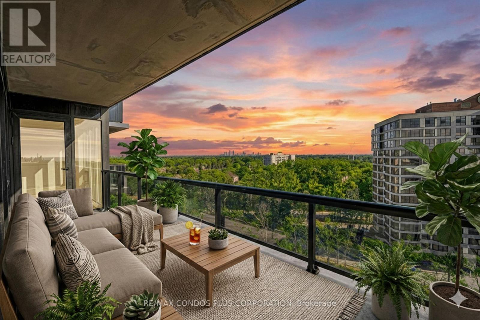 1104 - 1035 Southdown Road, Mississauga, Ontario  L5J 0A3 - Photo 6 - W12754418