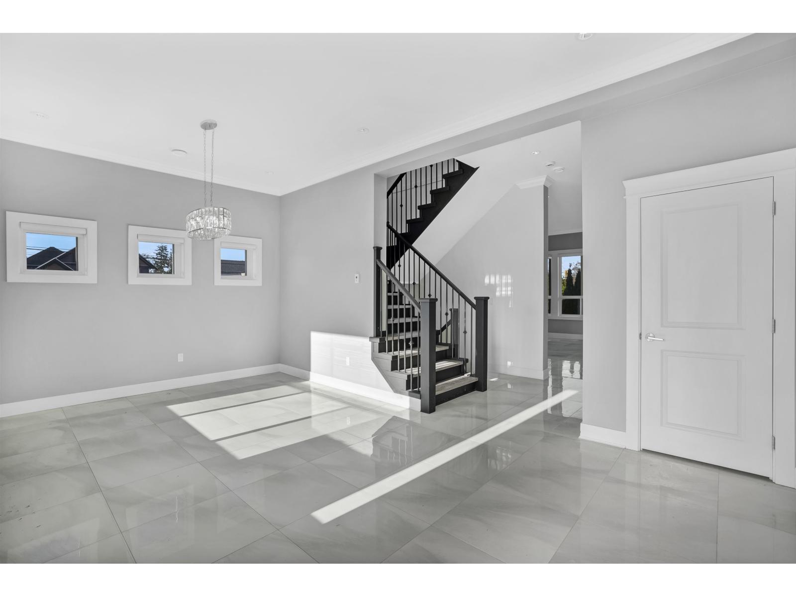 18407 59a Avenue, Surrey, British Columbia  V3S 5S7 - Photo 12 - R3086094