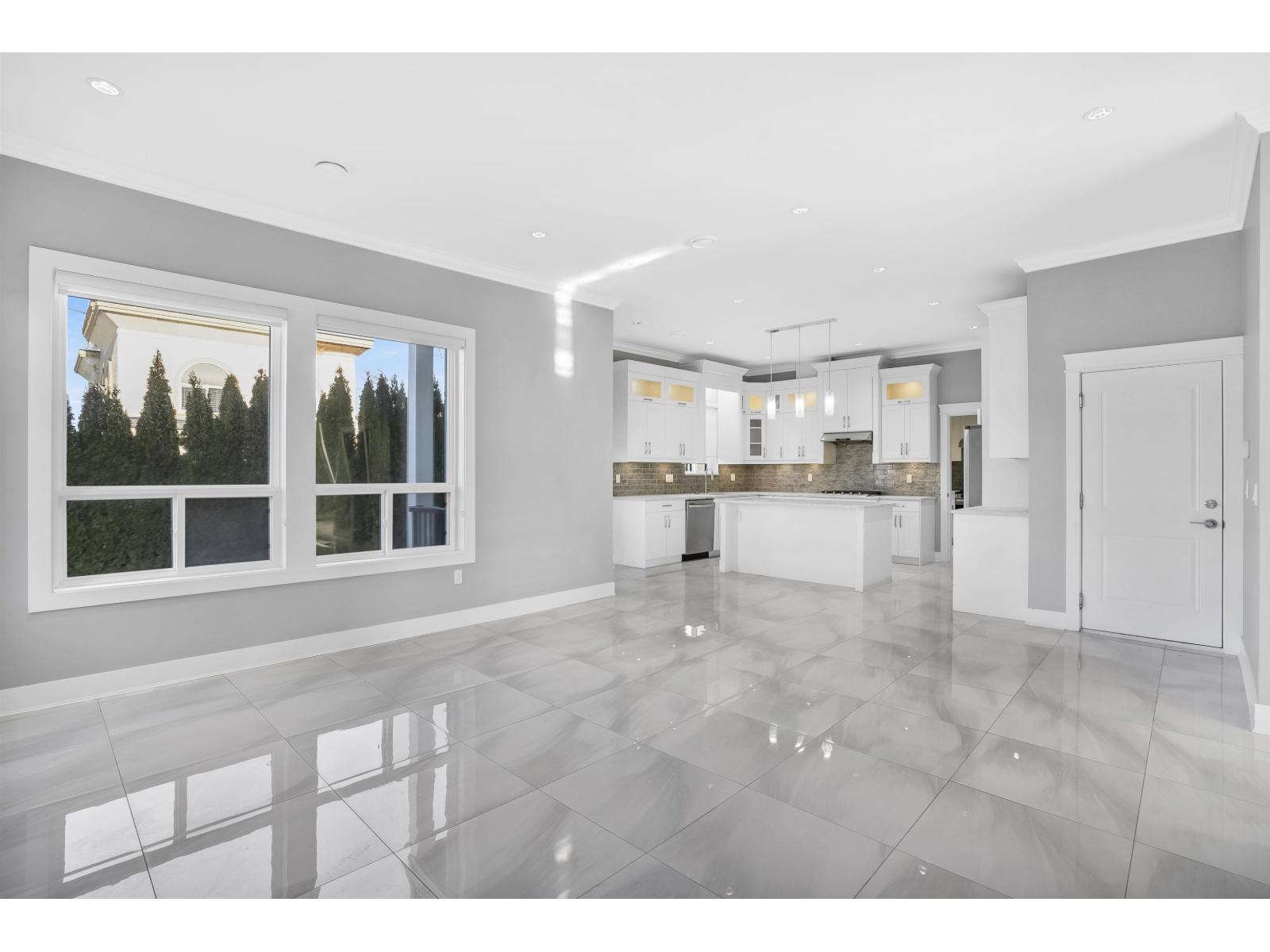 18407 59a Avenue, Surrey, British Columbia  V3S 5S7 - Photo 5 - R3086094