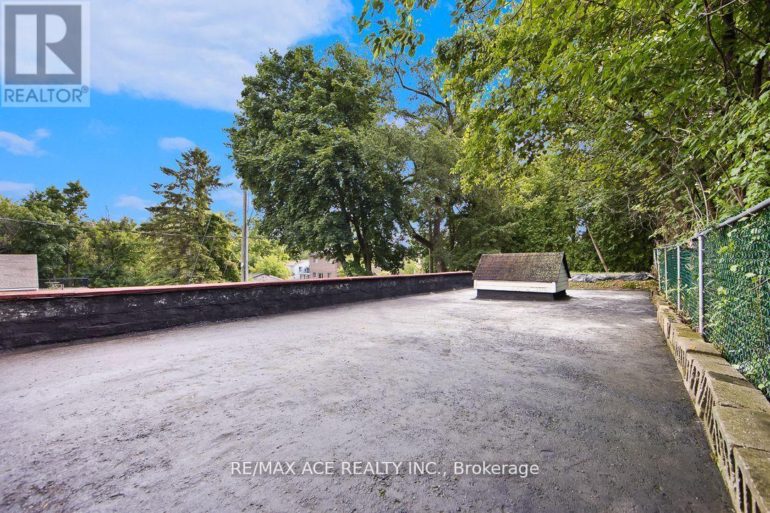 205 Emerson Street, Hamilton, Ontario  L8S 2Y3 - Photo 16 - X12754270