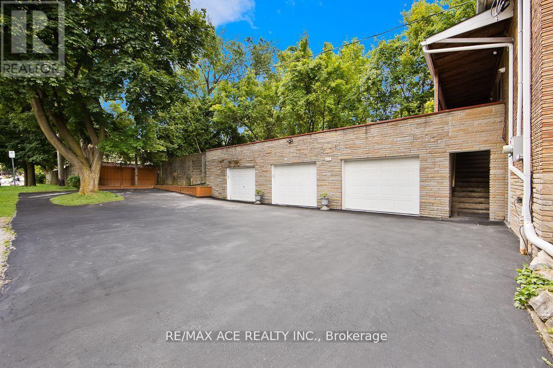 205 Emerson Street, Hamilton, Ontario  L8S 2Y3 - Photo 17 - X12754270