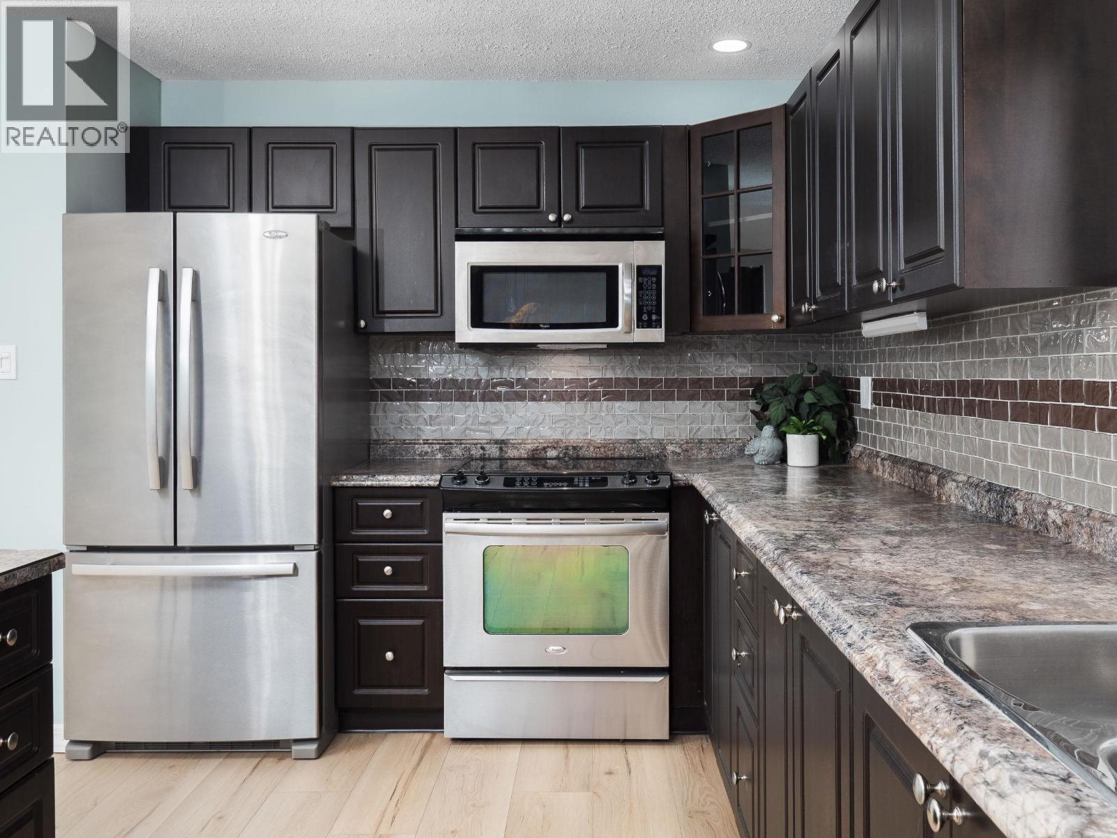 3054 Poyner Crescent, Prince George, British Columbia  V2K 1V1 - Photo 7 - R3086116