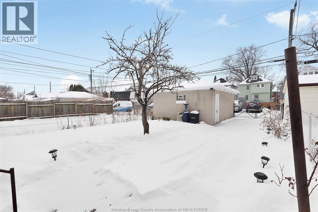 907 Gladstone Avenue Unit# Main, Windsor, Ontario  N9A 2R5 - Photo 22 - 26002429