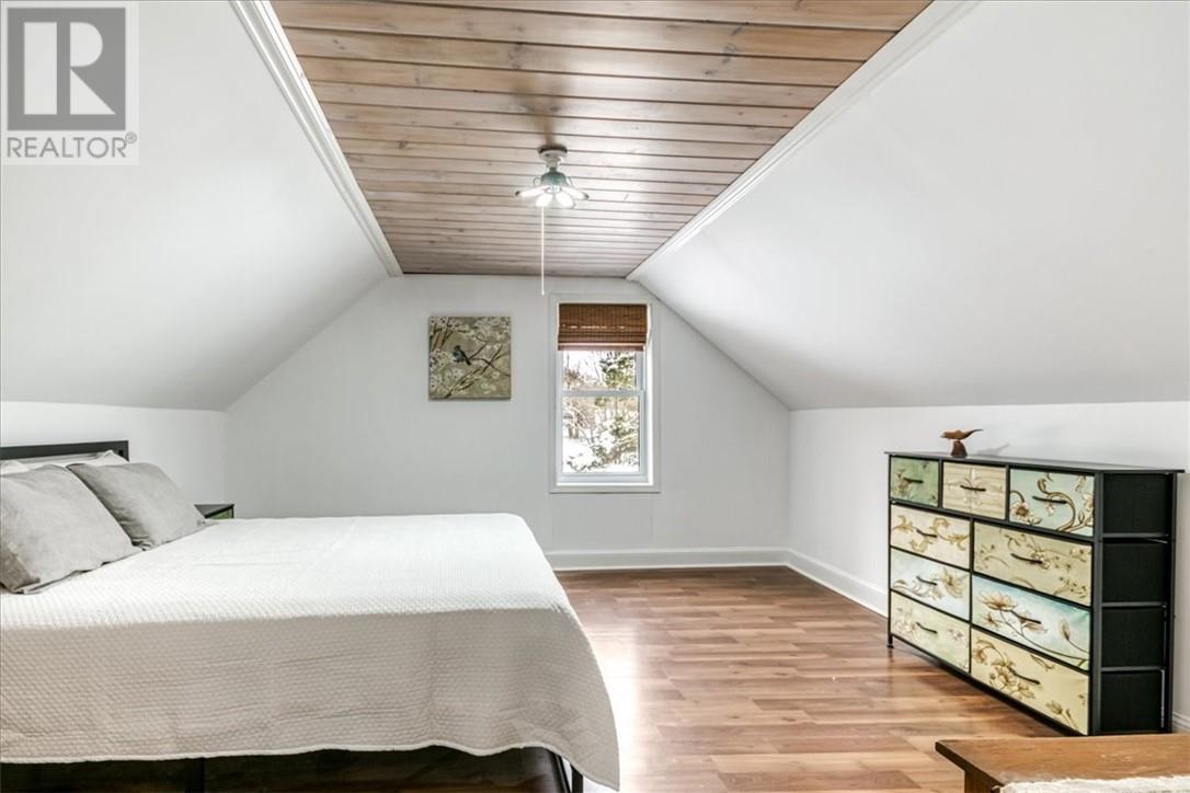 19 Gore Street, Gore Bay, Ontario  P0P 1H0 - Photo 22 - 2126275