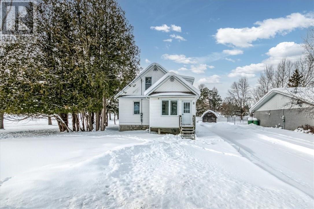 19 Gore Street, Gore Bay, Ontario  P0P 1H0 - Photo 26 - 2126275