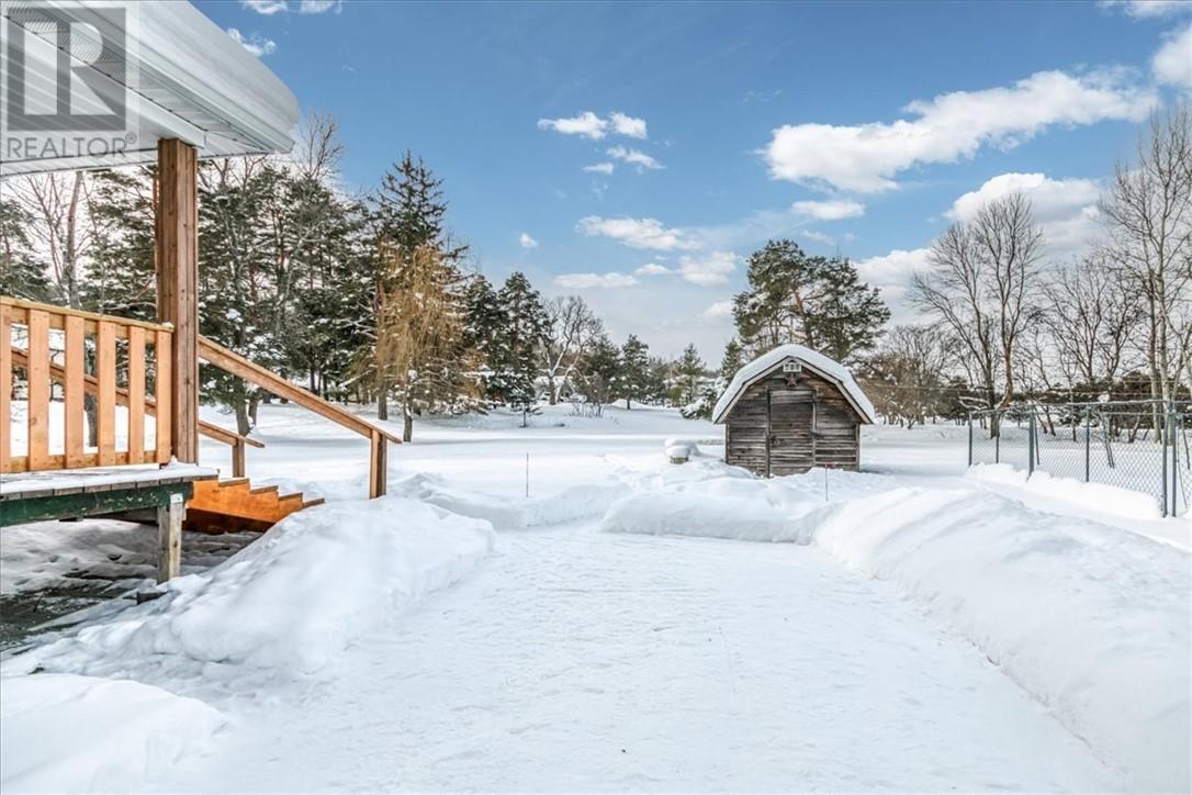 19 Gore Street, Gore Bay, Ontario  P0P 1H0 - Photo 29 - 2126275