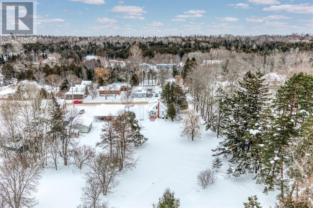 19 Gore Street, Gore Bay, Ontario  P0P 1H0 - Photo 37 - 2126275