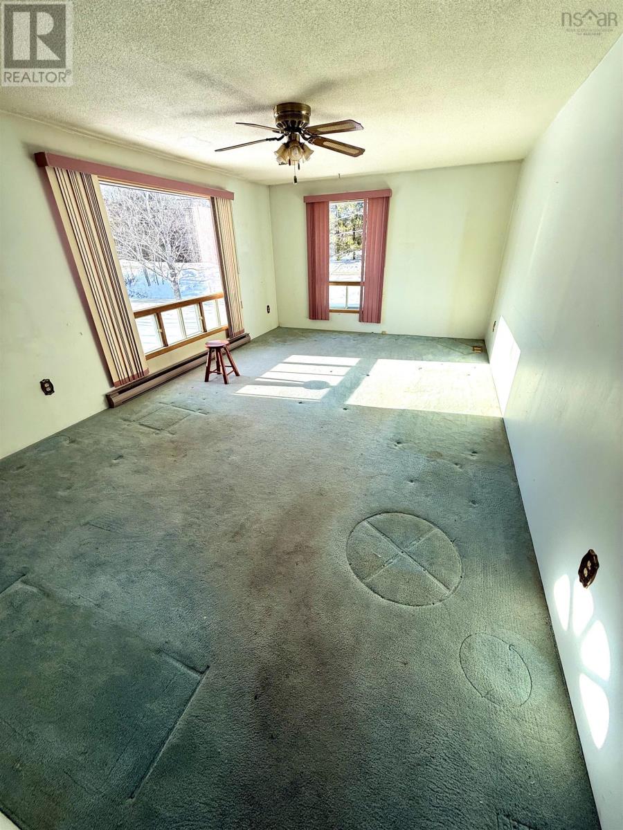 7 Birch Street, Oakhill, Nova Scotia  B4V 0C1 - Photo 10 - 202602029