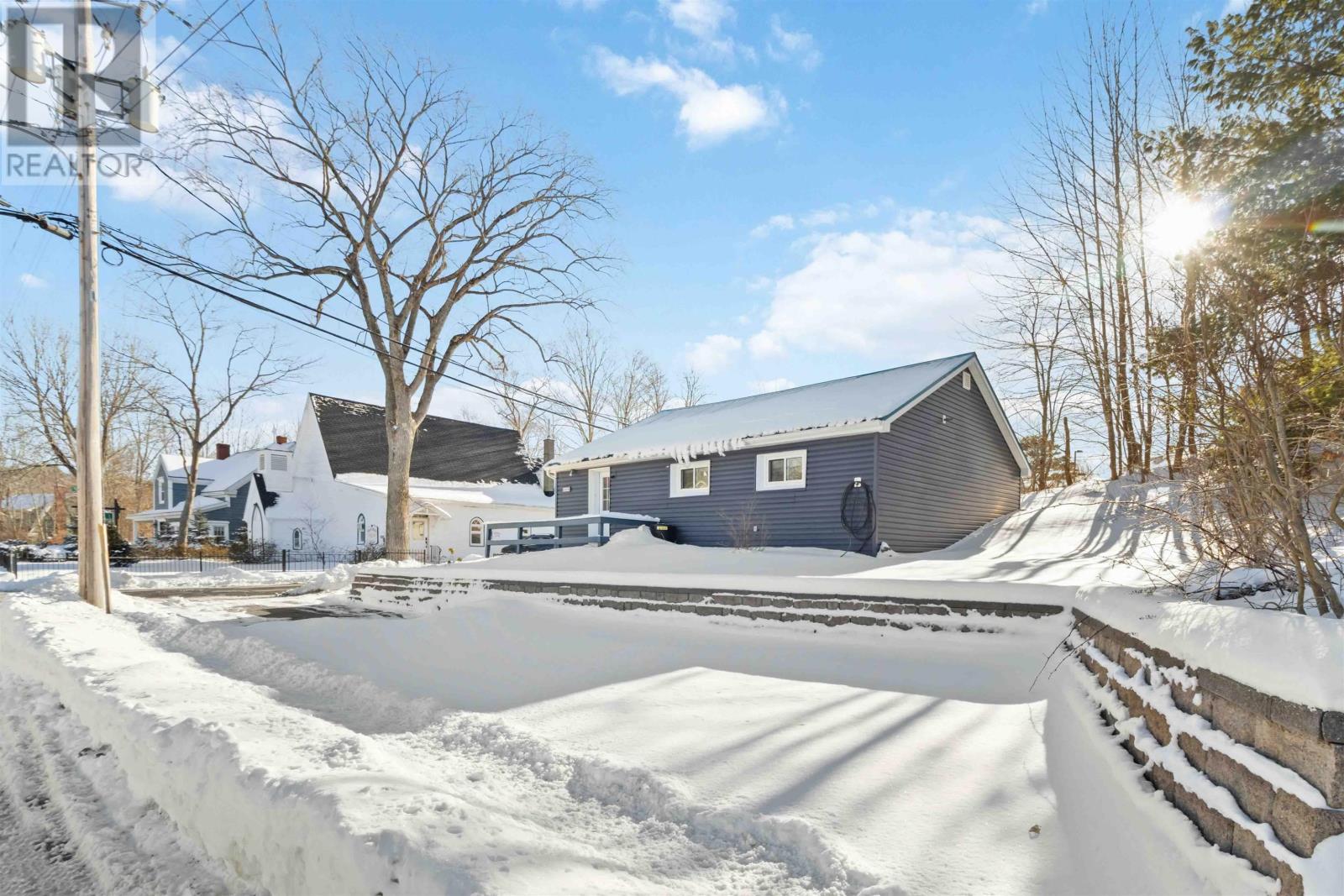 2455 Rocky Lake Drive, Waverley, Nova Scotia  B0N 2A0 - Photo 4 - 202602030