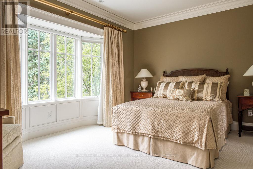 6 Ennisclare Drive W, Oakville, Ontario  L6J 4N2 - Photo 32 - W12300774