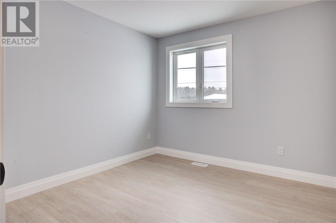 221 Racicot Drive, Garson, Ontario  P3L 1L5 - Photo 16 - 2126290