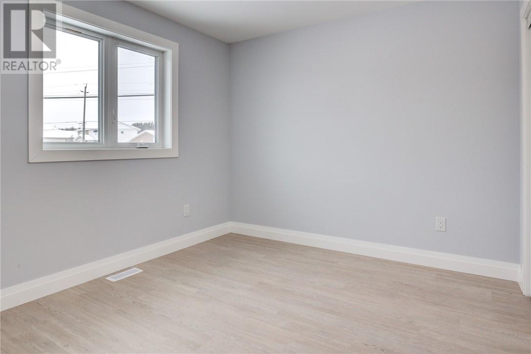 221 Racicot Drive, Garson, Ontario  P3L 1L5 - Photo 18 - 2126290