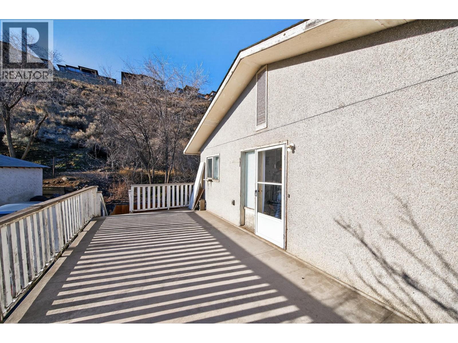2070/2072 WESTSYDE Road Kamloops Photo 14