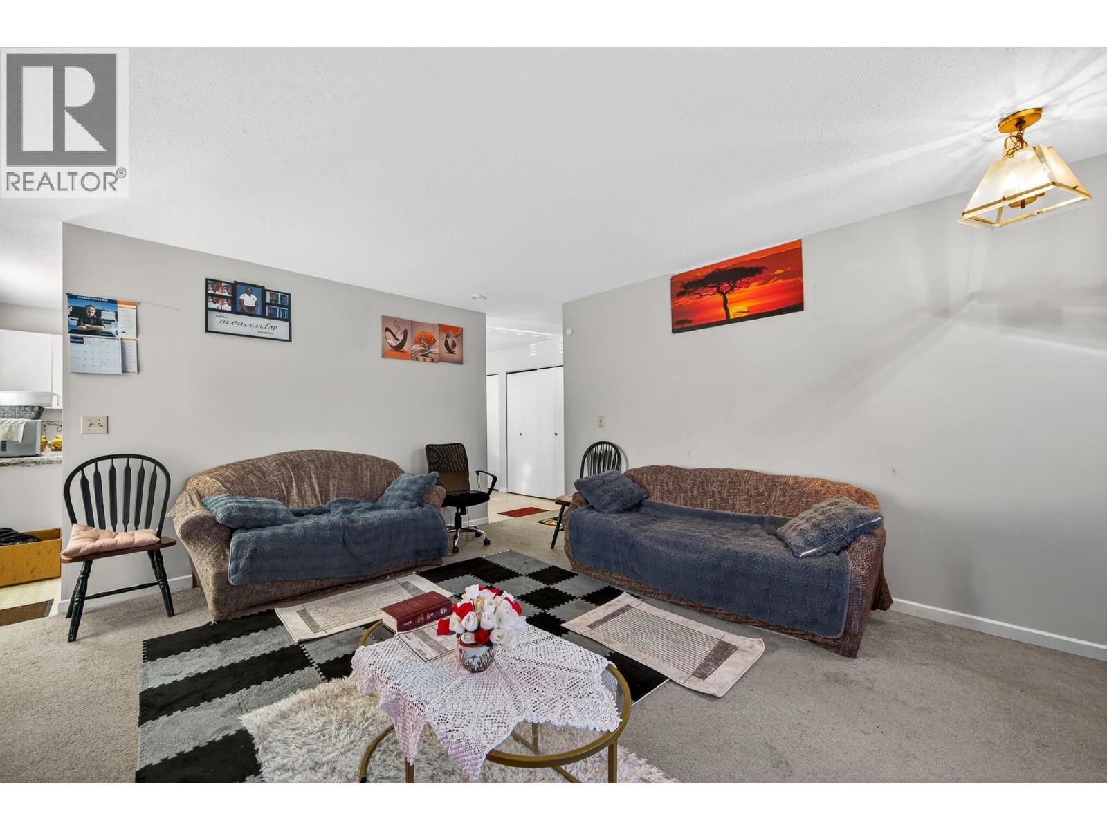 2070/2072 WESTSYDE Road Kamloops Photo 4