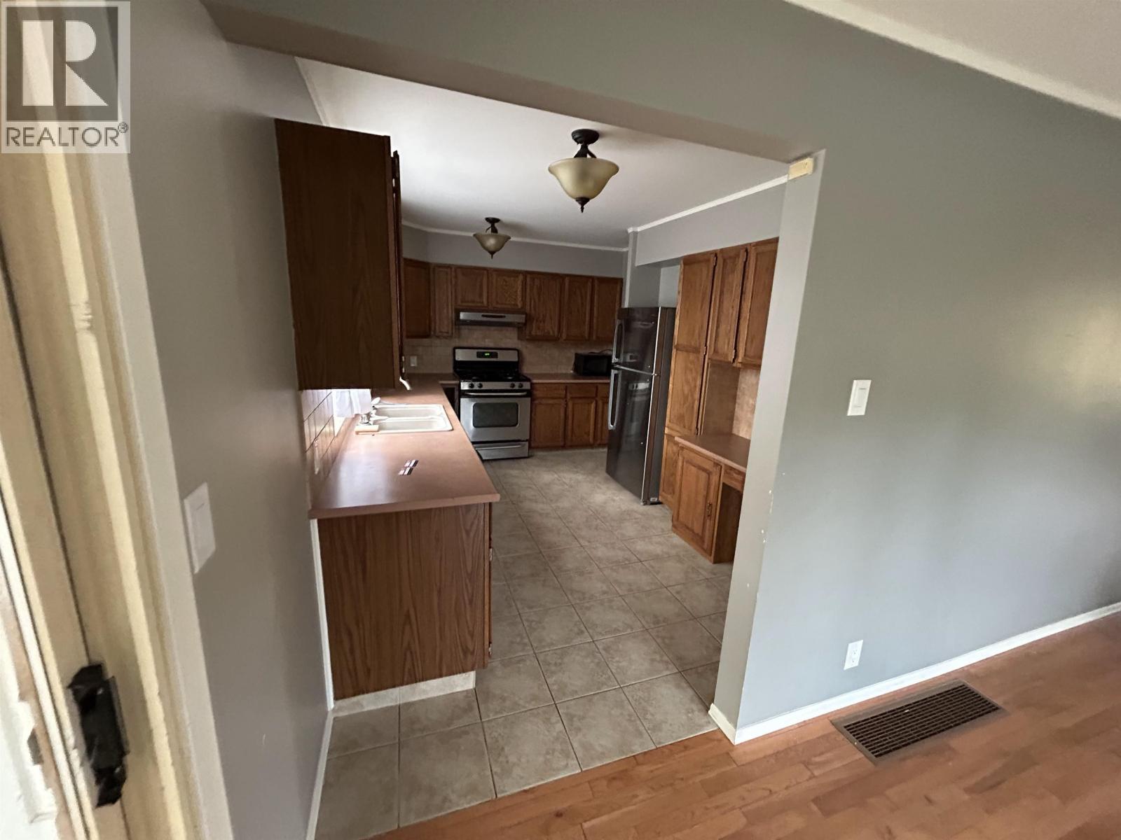 4805 Tuck Avenue, Terrace, British Columbia  V8G 4L8 - Photo 2 - R3084153