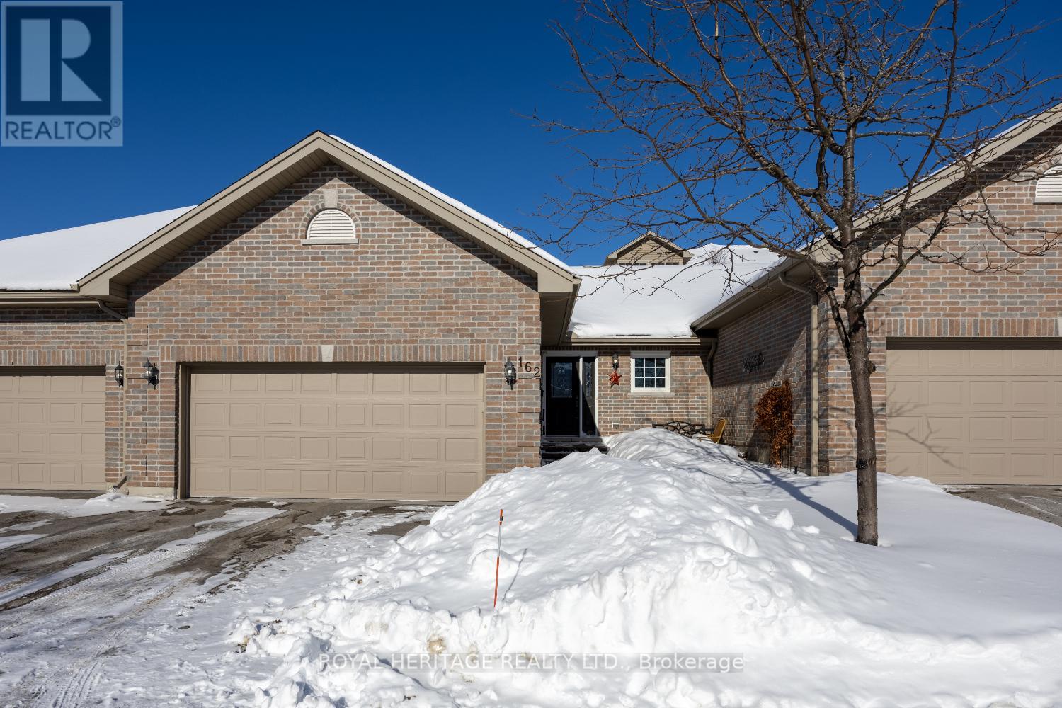 162 - 301 Carnegie Avenue, Peterborough, Ontario  K9L 1G9 - Photo 1 - X12754588