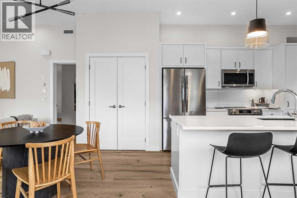 101l, 209 Stewart Creek Rise, Canmore, Alberta  T1W 0N9 - Photo 3 - A2246086