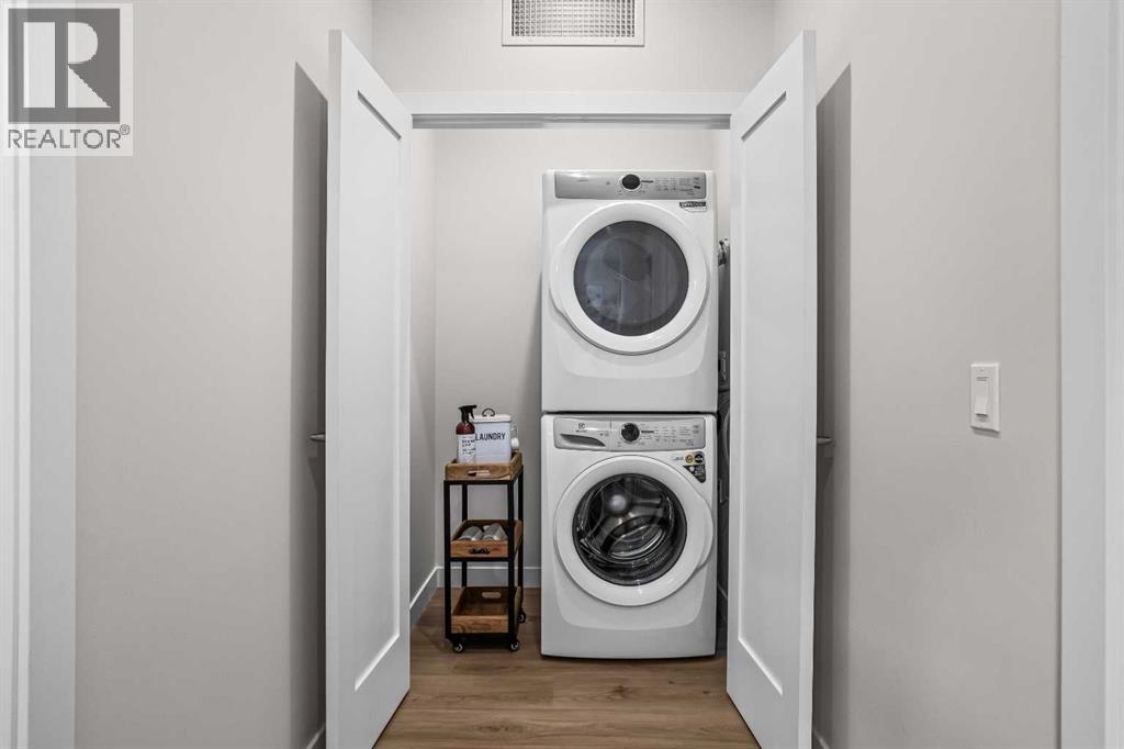 101l, 209 Stewart Creek Rise, Canmore, Alberta  T1W 0N9 - Photo 37 - A2246086