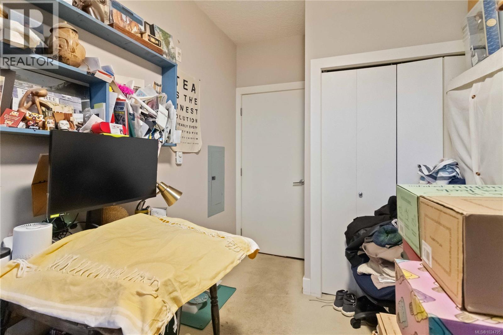 112 4529 West Saanich Rd, Saanich, British Columbia V8Z 3G3 - Photo 12 - 1024795