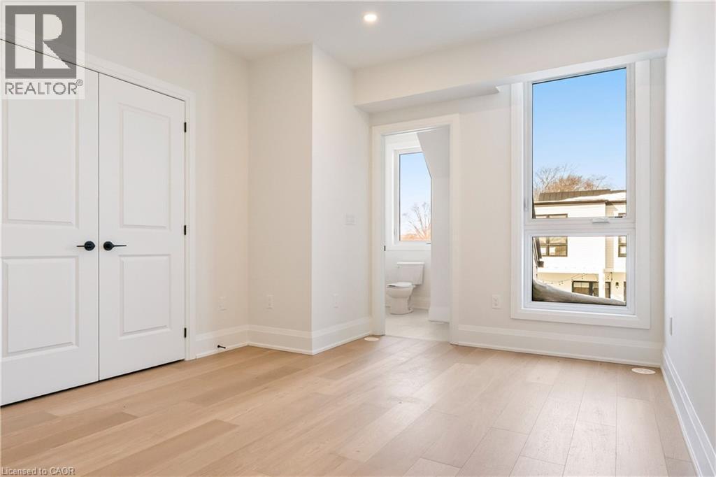 138 East Street Unit# 6, Oakville, Ontario  L6L 0H9 - Photo 28 - 40802516