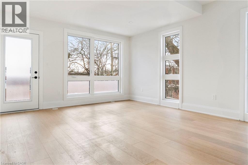 138 East Street Unit# 6, Oakville, Ontario  L6L 0H9 - Photo 6 - 40802516