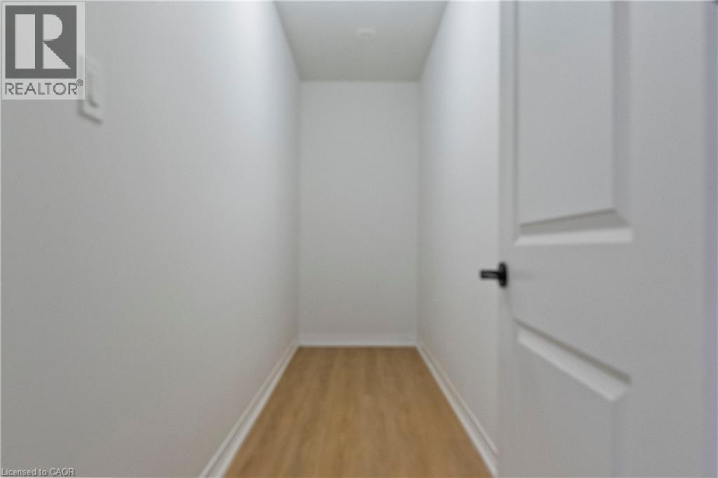 138 East Street Unit# 6, Oakville, Ontario  L6L 0H9 - Photo 39 - 40802516