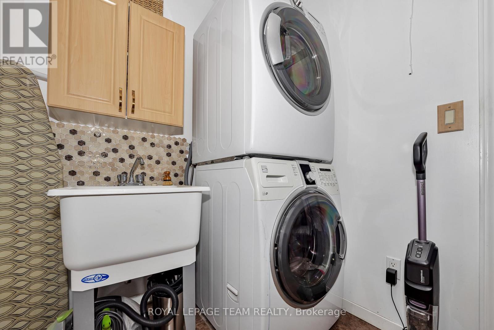 7 Main Street, Whitewater Region, Ontario  K0J 1K0 - Photo 27 - X12754572