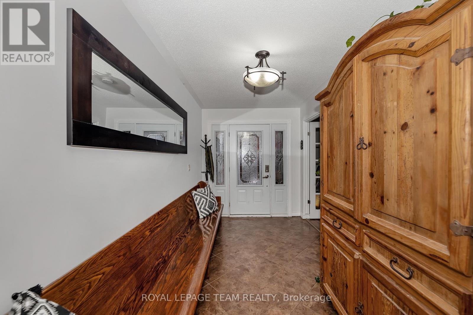 7 Main Street, Whitewater Region, Ontario  K0J 1K0 - Photo 6 - X12754572