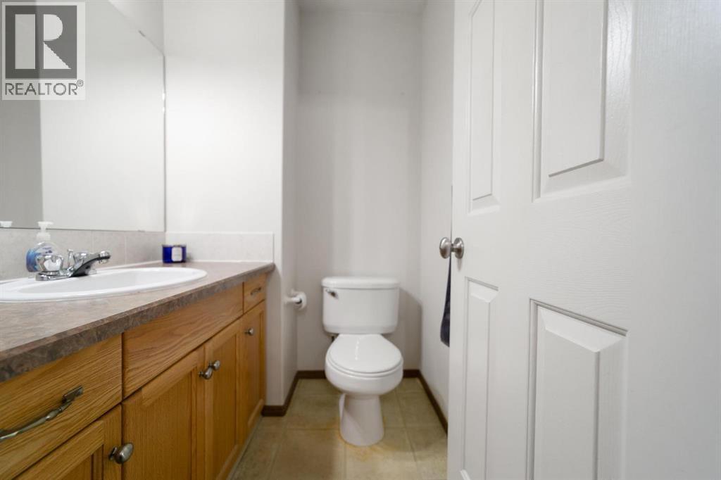 4017 69a Streetclose, Camrose, Alberta  T4V 4X9 - Photo 9 - A2282041