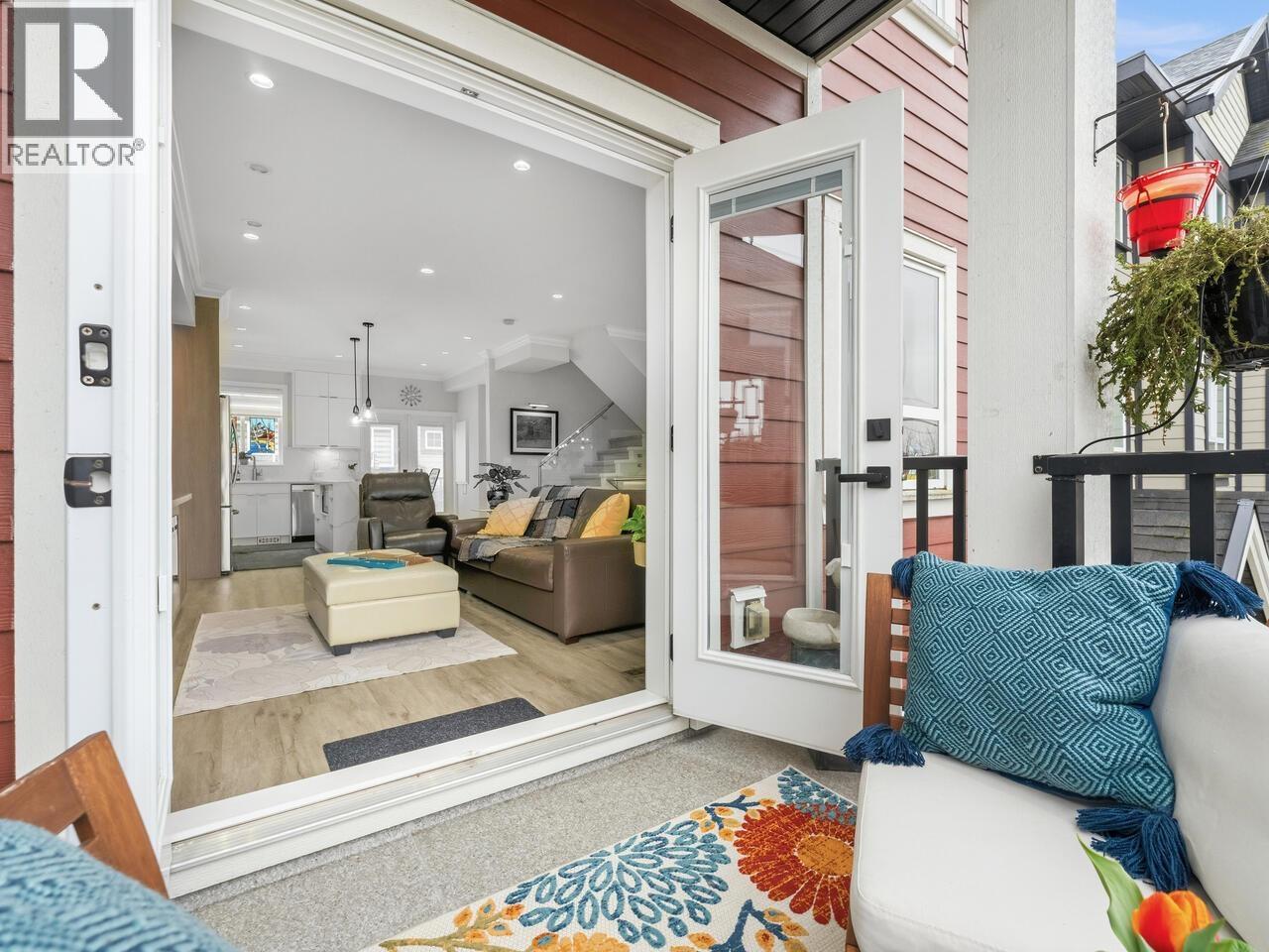 2 608 Ewen Avenue, New Westminster, British Columbia  V3M 0M8 - Photo 12 - R3085458