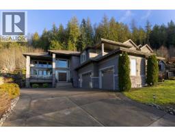 10850 CARMICHAEL STREET, Maple Ridge, British Columbia
