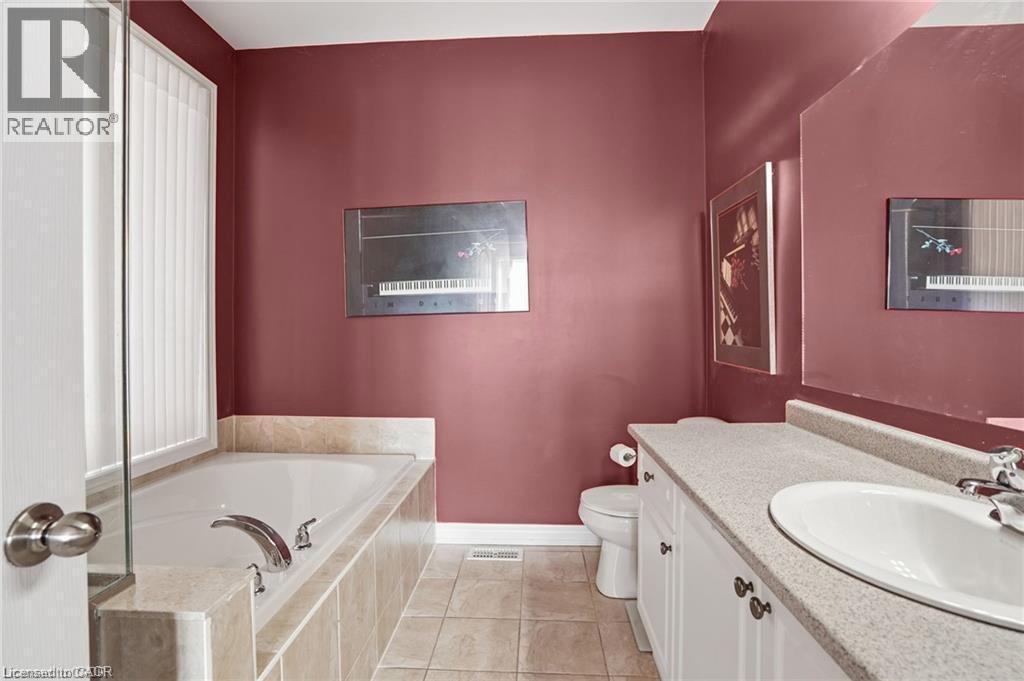 11 Sidare Court, Grimsby, Ontario  L3M 4E8 - Photo 25 - 40802086