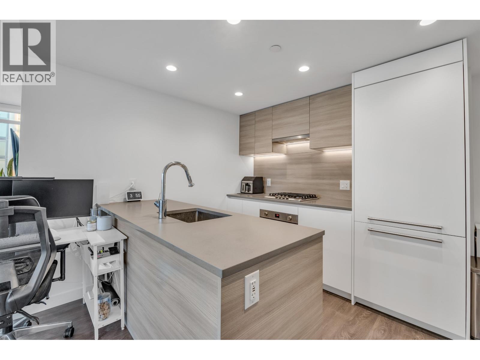 2209 652 Whiting Way, Coquitlam, British Columbia  V3J 0K3 - Photo 13 - R3085966