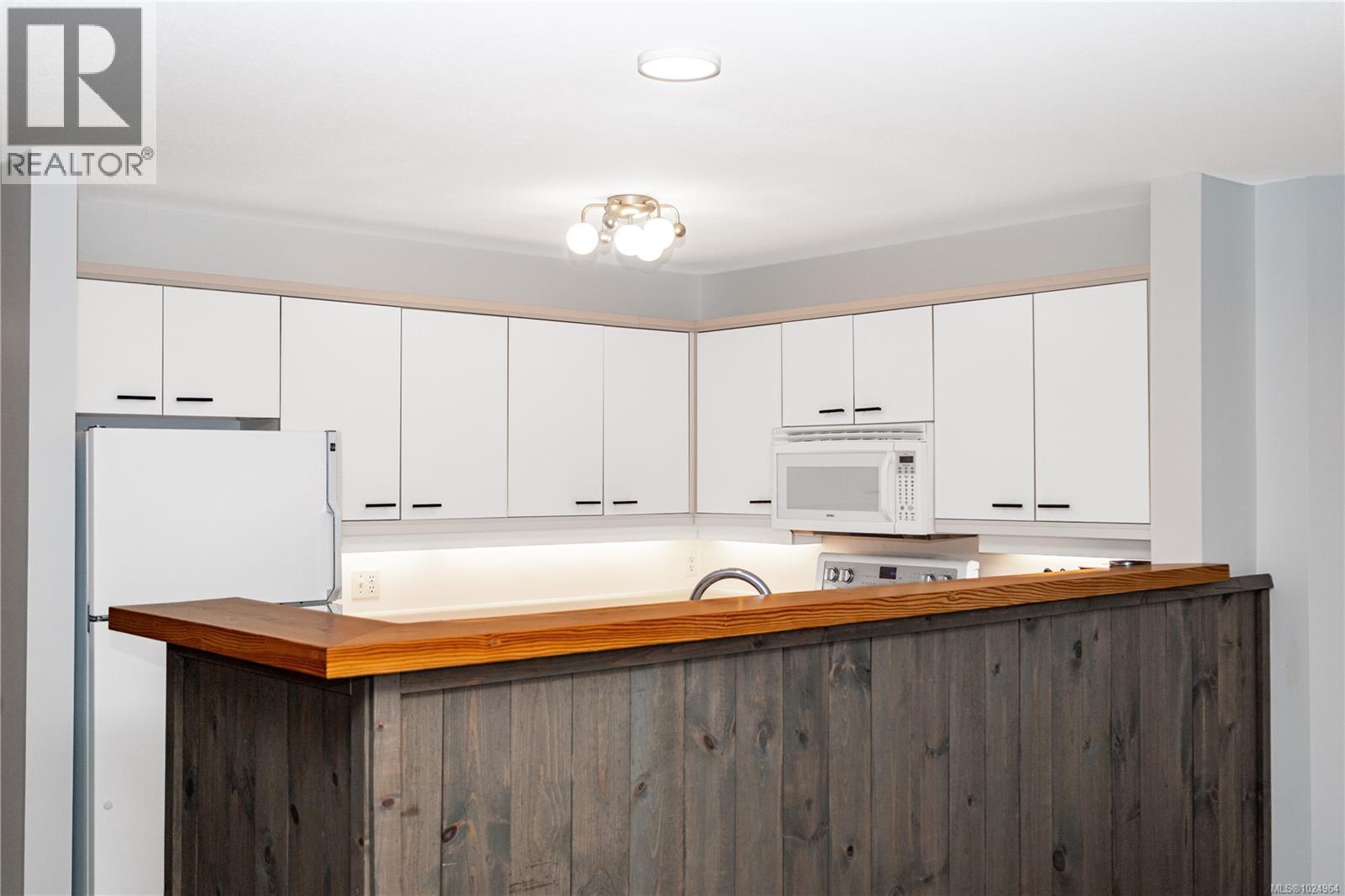 3210 27 Island Hwy S, Campbell River, British Columbia  V9W 1A2 - Photo 12 - 1024964