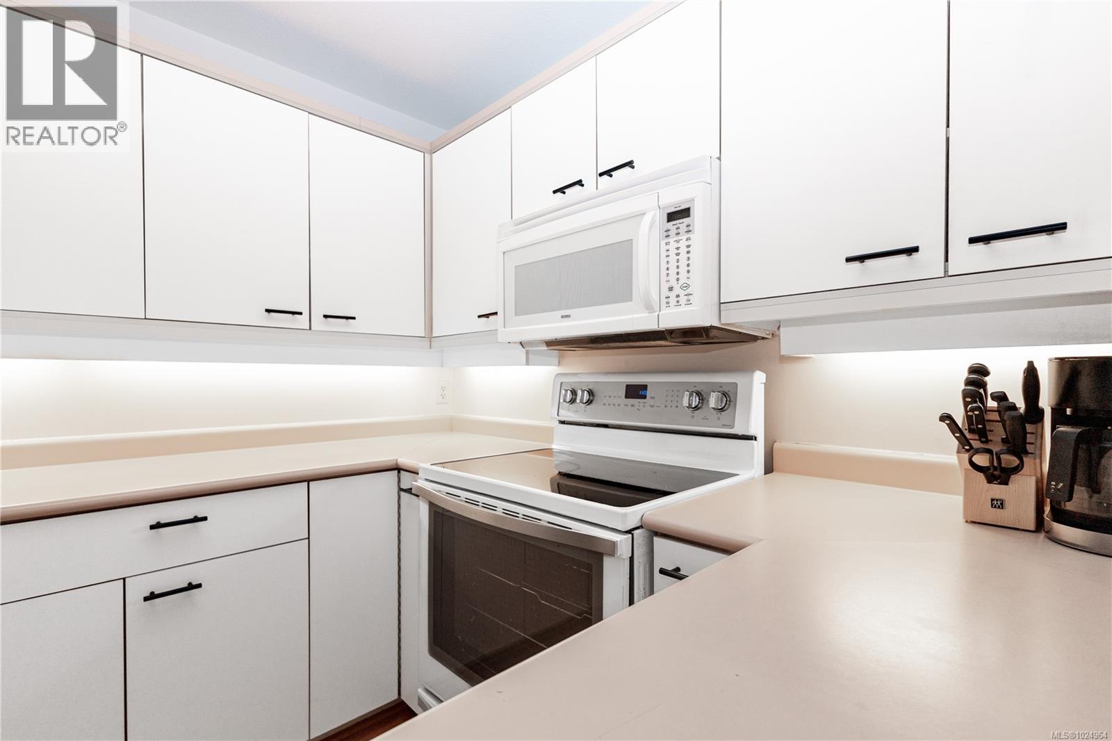 3210 27 Island Hwy S, Campbell River, British Columbia  V9W 1A2 - Photo 17 - 1024964