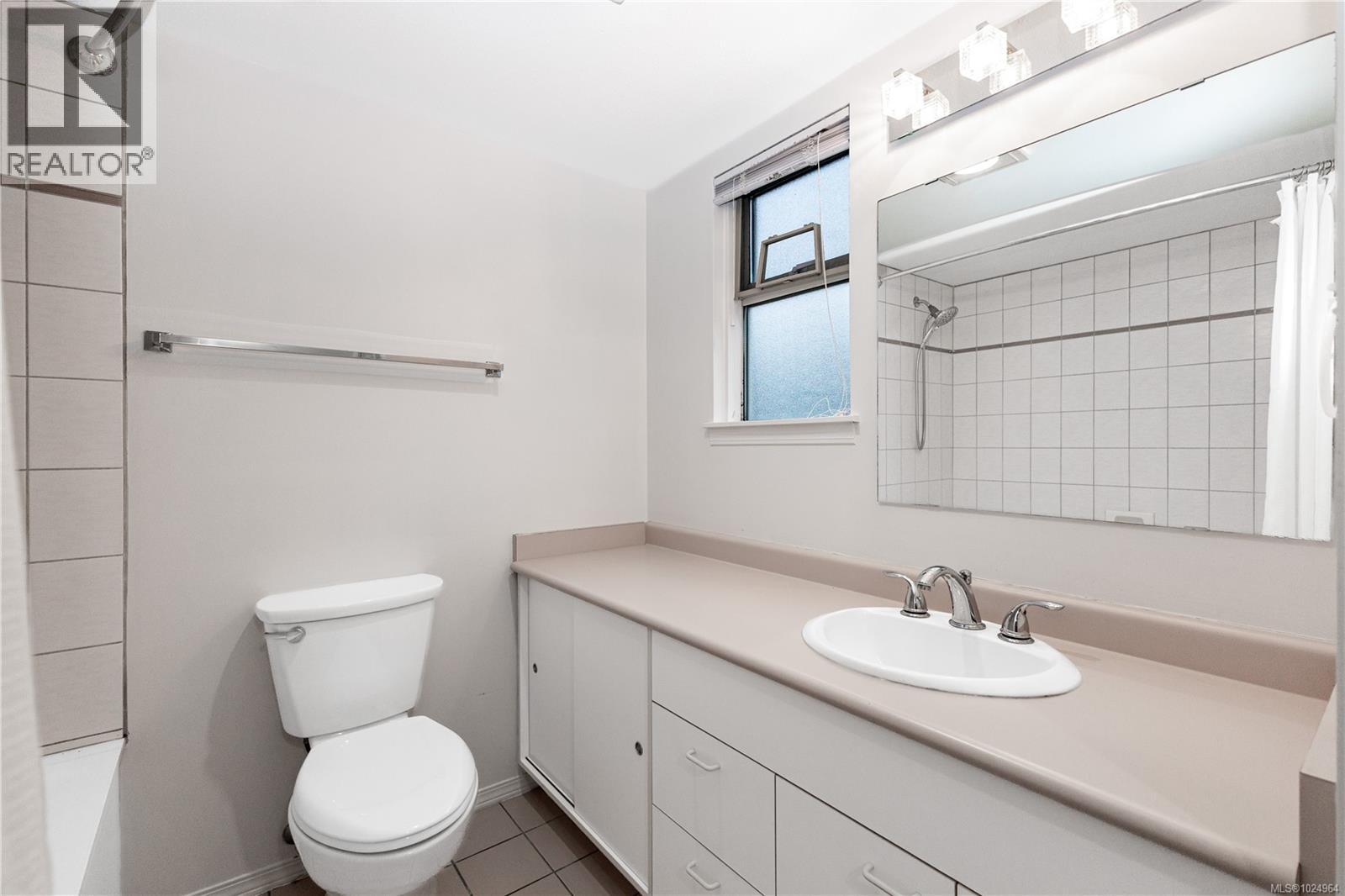 3210 27 Island Hwy S, Campbell River, British Columbia  V9W 1A2 - Photo 33 - 1024964