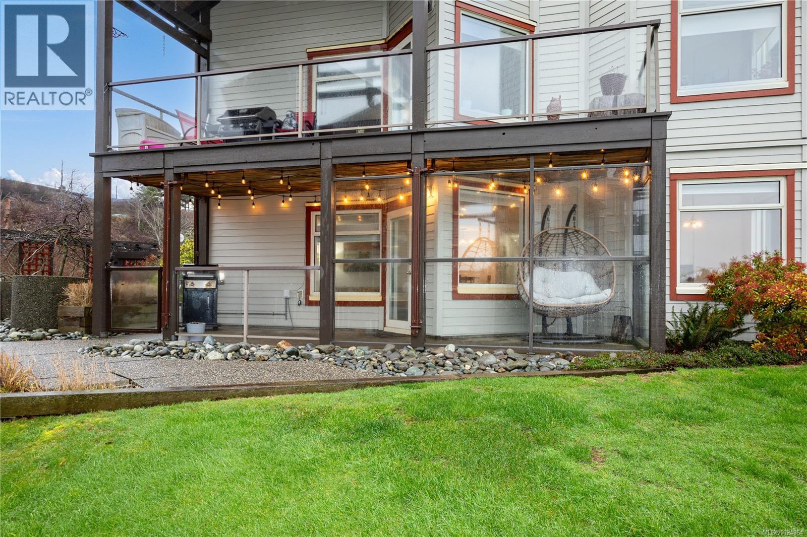 3210 27 Island Hwy S, Campbell River, British Columbia  V9W 1A2 - Photo 5 - 1024964