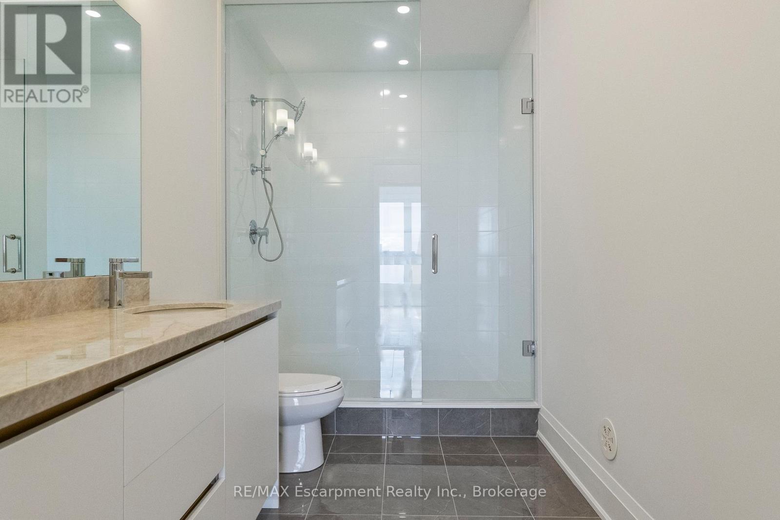 6 - 138 East Street, Oakville, Ontario  L6L 0H9 - Photo 36 - W12754328