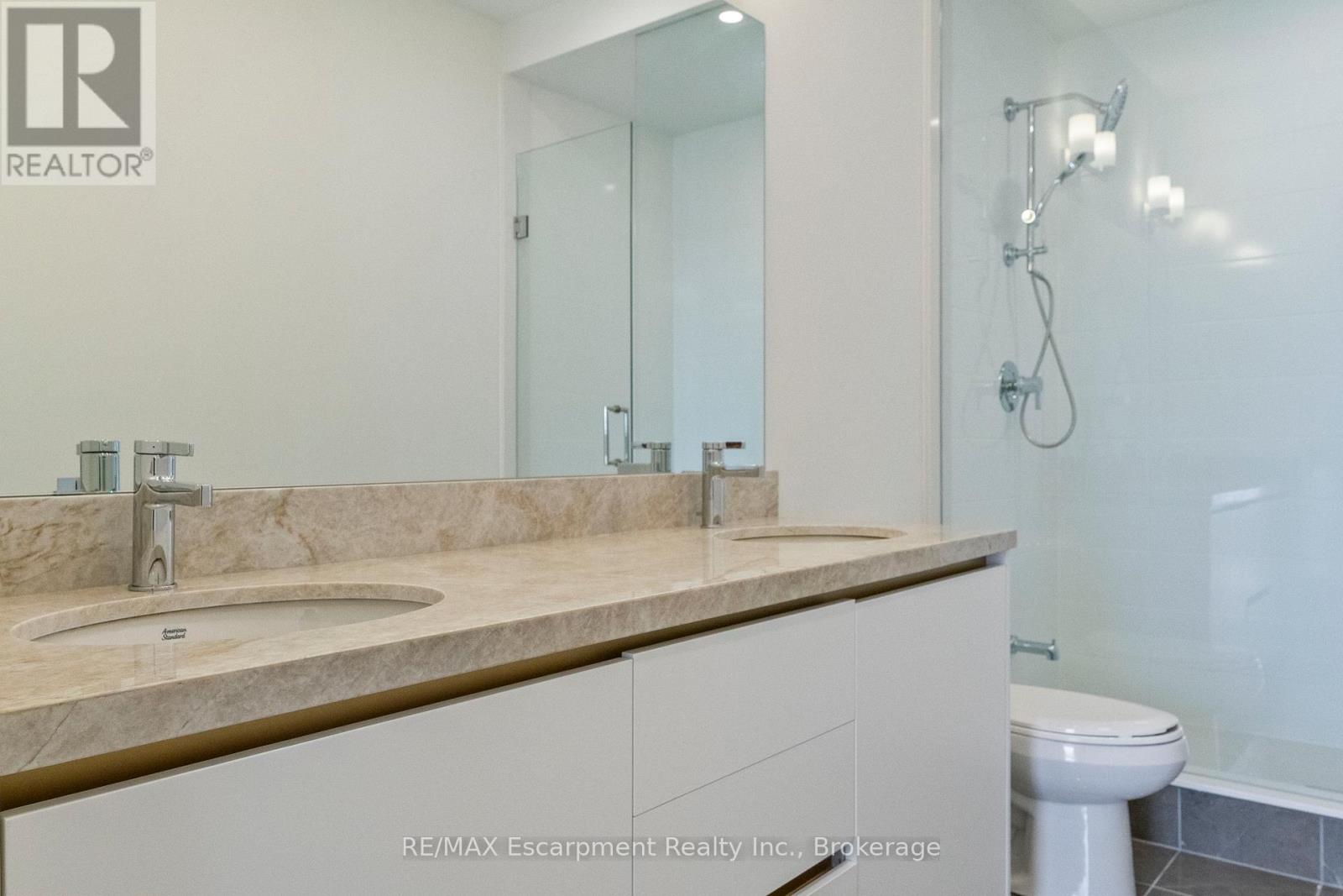 6 - 138 East Street, Oakville, Ontario  L6L 0H9 - Photo 37 - W12754328