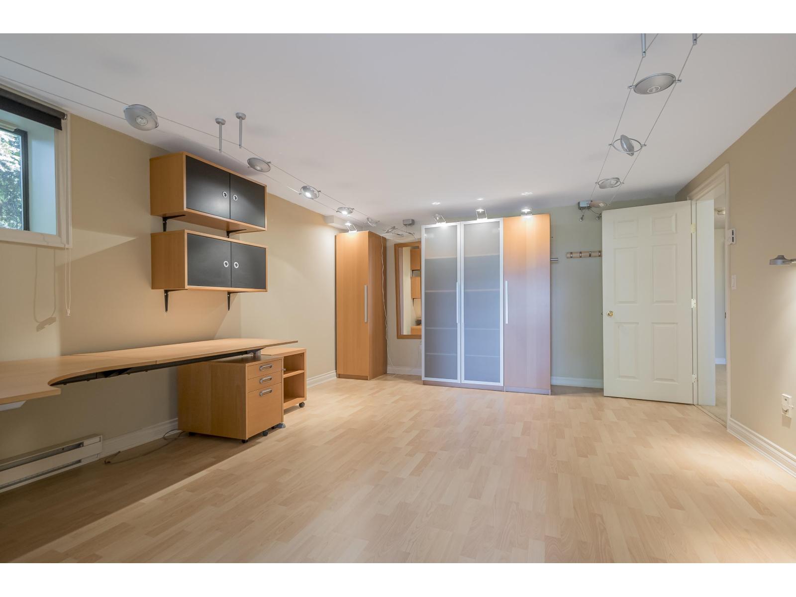 17451 29 Avenue, Surrey, British Columbia  V3Z 0E7 - Photo 29 - R3085811