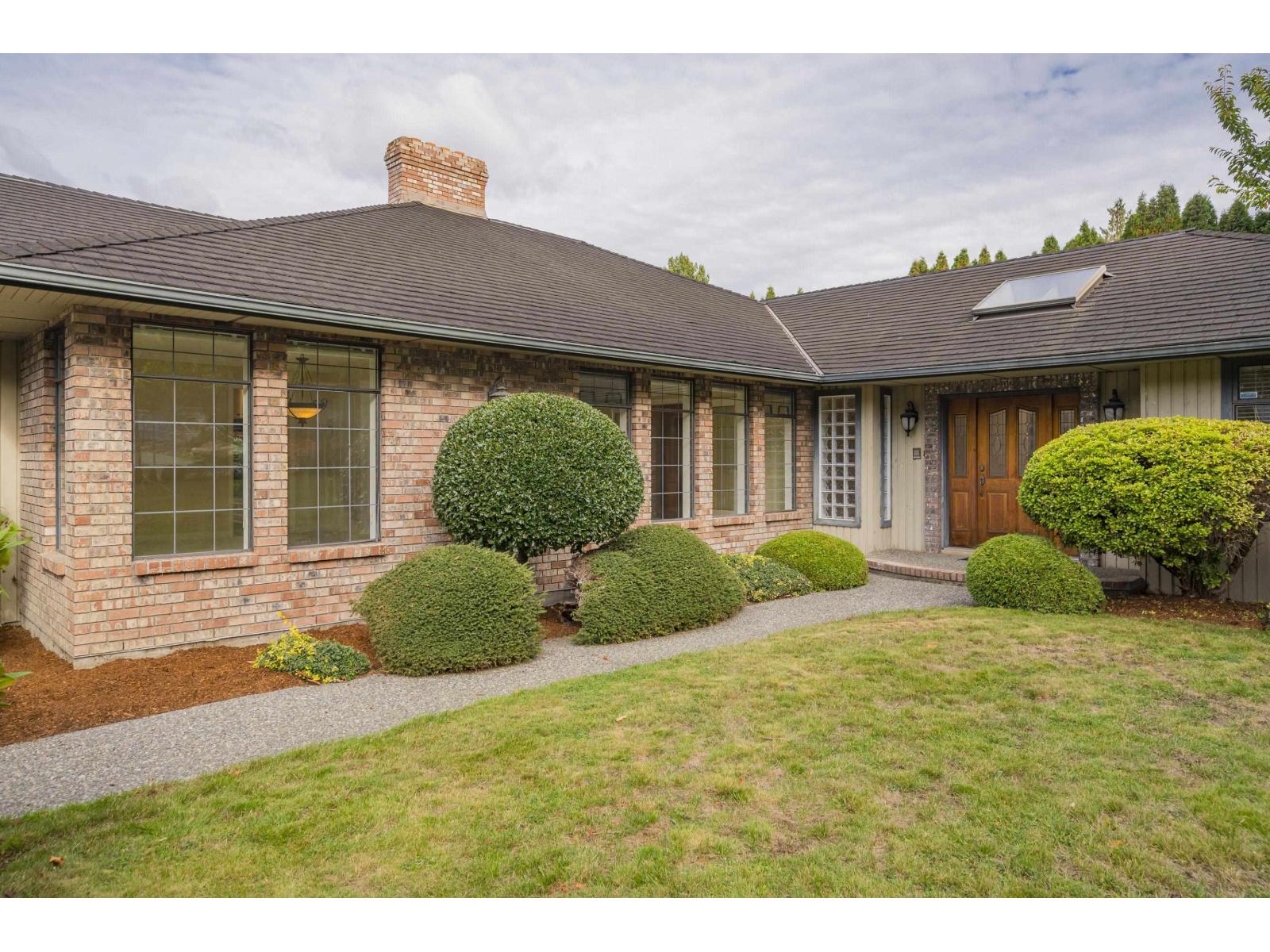 17451 29 Avenue, Surrey, British Columbia  V3Z 0E7 - Photo 3 - R3085811